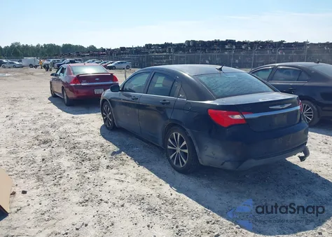 2013 Chrysler 200 Touring from USA, damaged, VIN 1C3CCBBB0DN573671